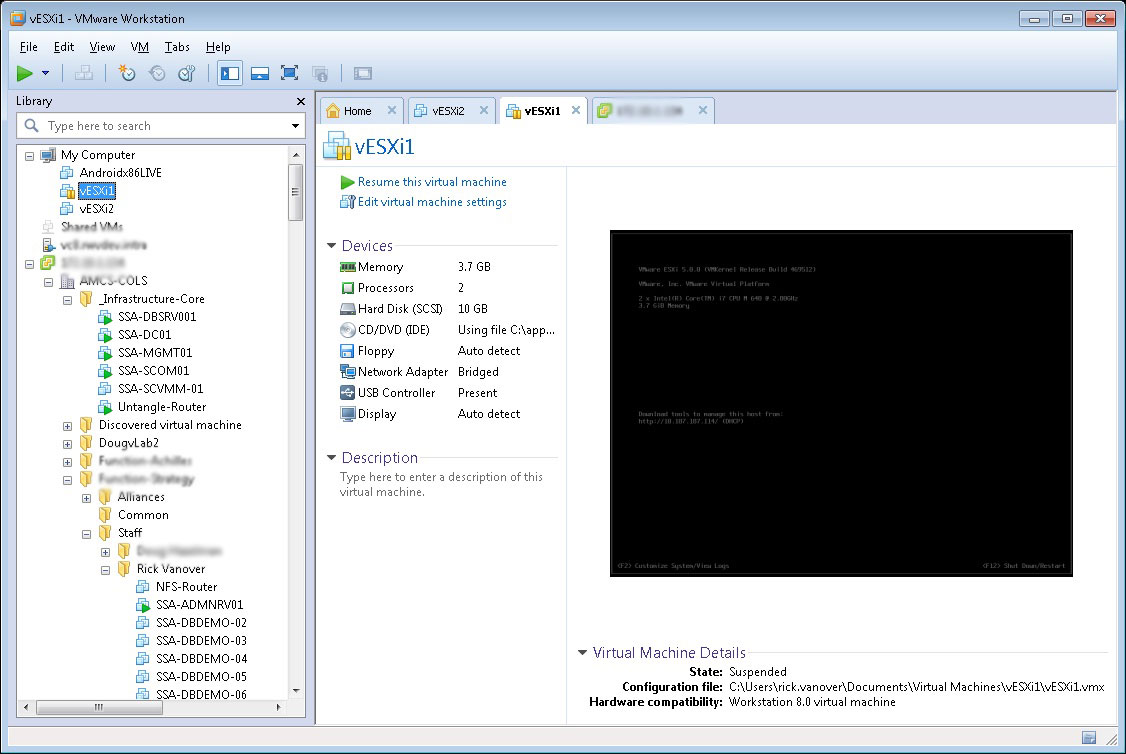 The VMware Workstation 8 interface allows a number of new features to be brought into one console. 